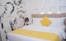 Wils Hotel Supreme